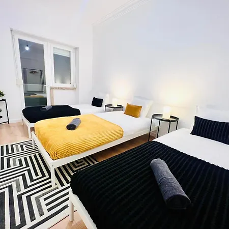 Rooms, Ideal Location For Tourists * Lissabon