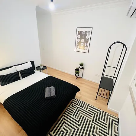 Rooms, Ideal Location For Tourists * Lissabon