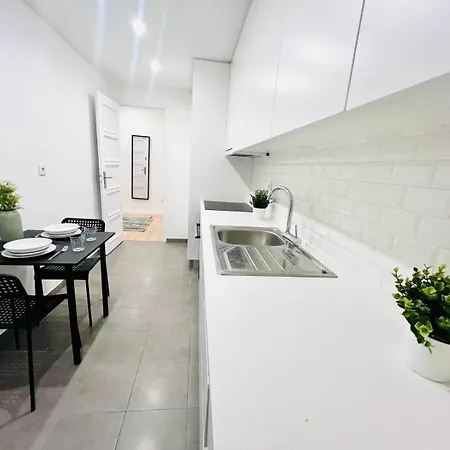 Rooms, Ideal Location For Tourists Лиссабон