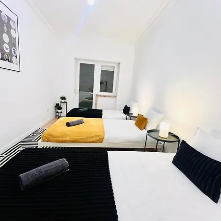 Rooms, Ideal Location For Tourists Lisbona
