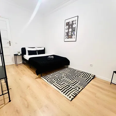 Rooms, Ideal Location For Tourists ホステル リスボン