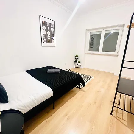 Rooms, Ideal Location For Tourists ホステル リスボン