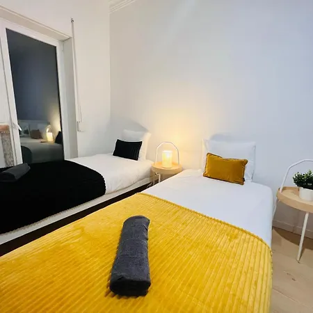 Rooms, Ideal Location For Tourists *