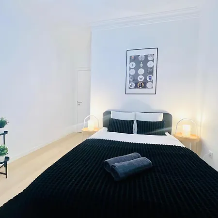 Rooms, Ideal Location For Tourists Lisbona