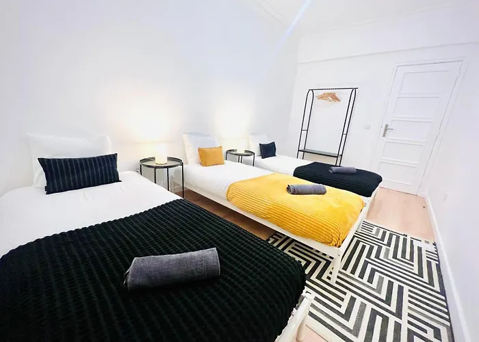 Rooms, Ideal Location For Tourists Hostel