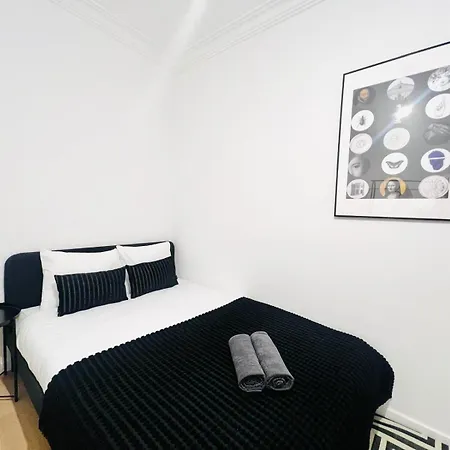 Rooms, Ideal Location For Tourists Hostal *