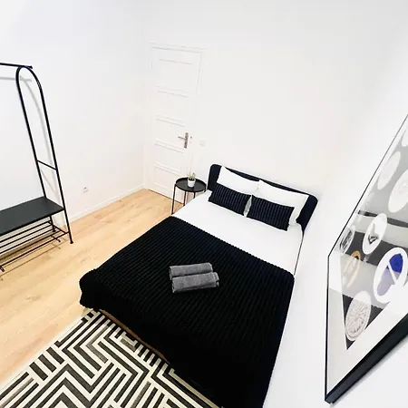 Rooms, Ideal Location For Tourists Hostal