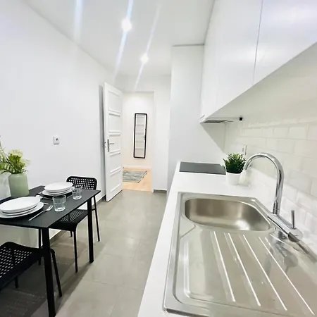 Rooms, Ideal Location For Tourists Hostal Lisboa