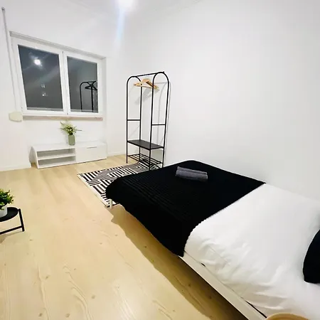 Rooms, Ideal Location For Tourists Hostal *