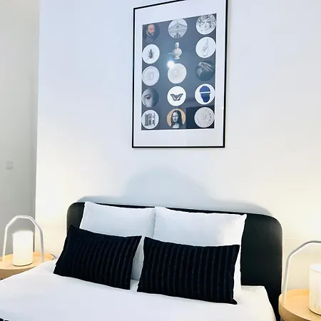 Rooms, Ideal Location For Tourists Hostal