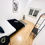 Rooms, Ideal Location For Tourists Lisbon