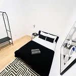 Rooms, Ideal Location For Tourists Hostel