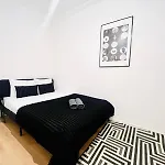 Rooms, Ideal Location For Tourists Lisbon