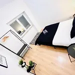 Rooms, Ideal Location For Tourists * Lisbon