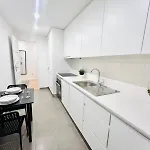 Hostel Rooms, Ideal Location For Tourists *