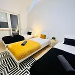 Rooms, Ideal Location For Tourists * Lisbon