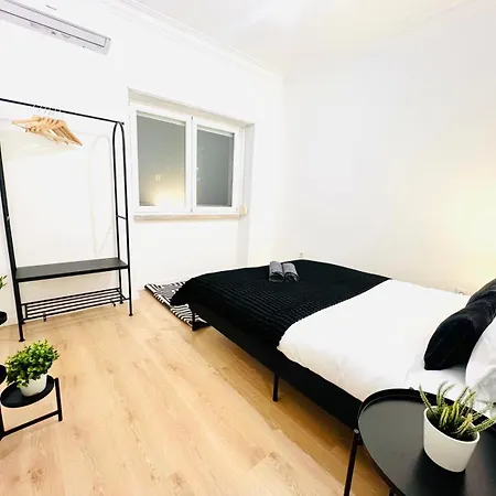 Rooms, Ideal Location For Tourists 旅馆